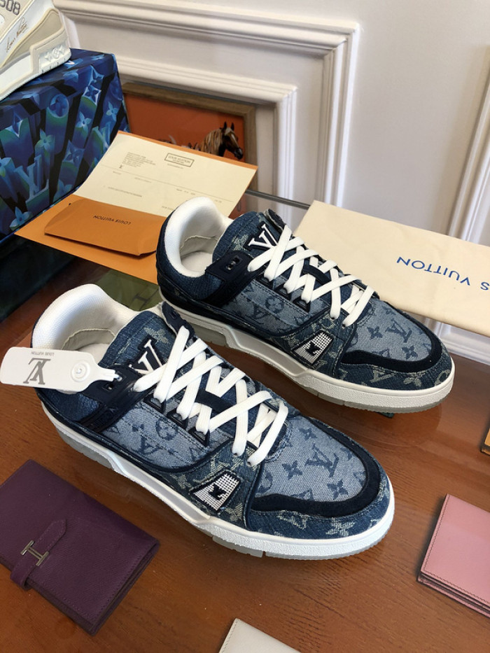 lovt sneaker