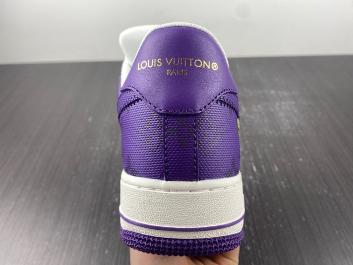 l**isV*t*n x nike air force lv 002