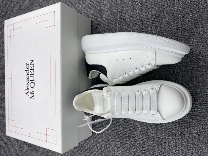alex mcqu sneakers